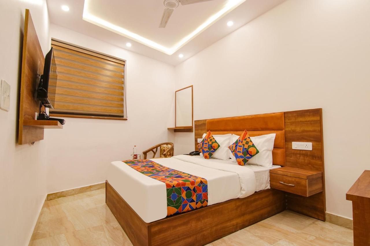 Fabhotel Ambassador Manimajra Exterior photo