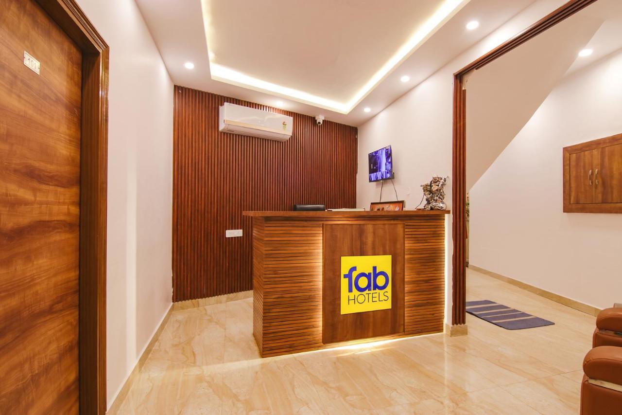 Fabhotel Ambassador Manimajra Exterior photo