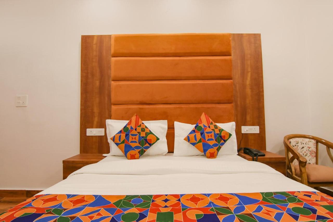 Fabhotel Ambassador Manimajra Exterior photo